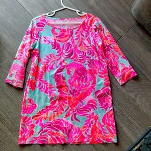 Girls size 6-7 Lilly Pulitzer dress. 3/4 sleeve